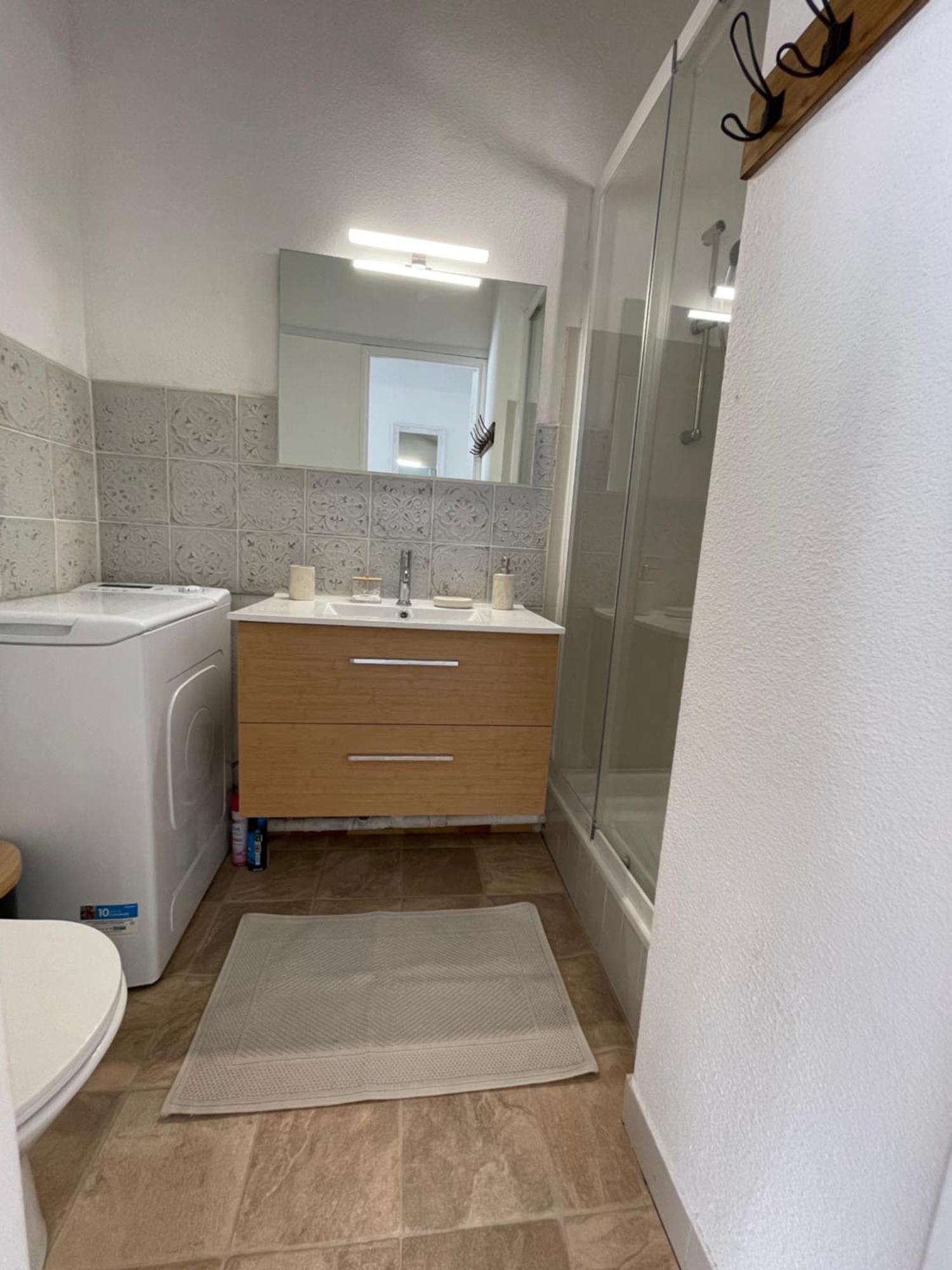 Appartement Pinede Piscine Clim Proche Plage Village Naturiste Агд Экстерьер фото